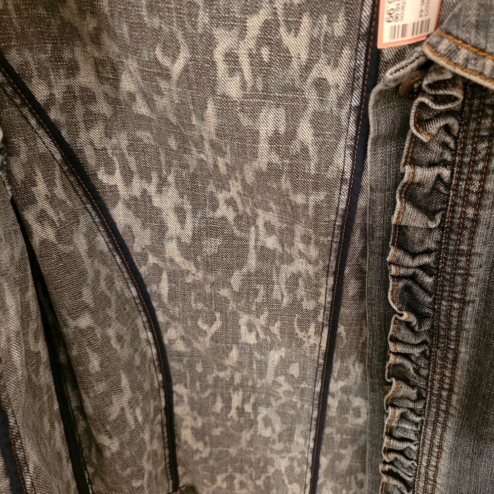 Denim Ruffle Jacket - Picture 4 of 7